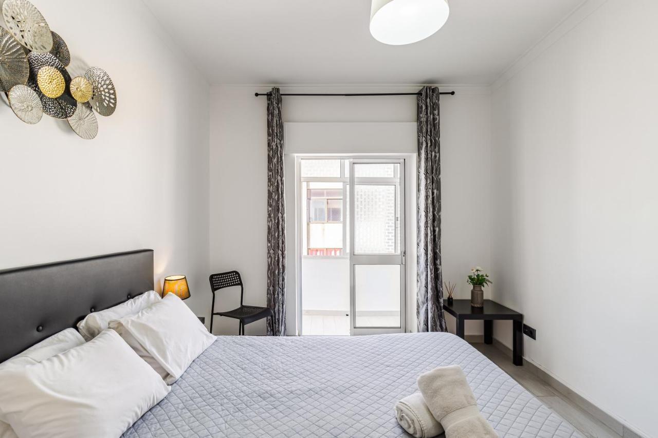 Sleeptubal Moderne Accommodatie Alhos Vedros Exterior foto
