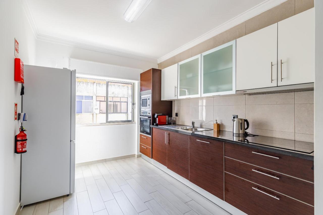 Sleeptubal Moderne Accommodatie Alhos Vedros Exterior foto